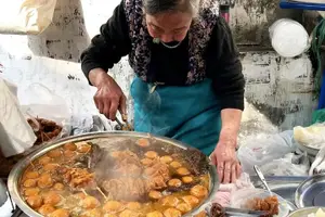 Tour image of Luang Prabang Evening Food Tour by Tuk-Tuk