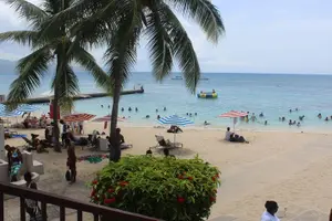 Tour image of Falmouth Shore Excursion: Doctor's Cave Beach Private Tour