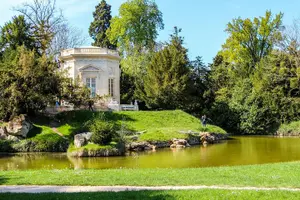 Tour image of Versailles Palace & Marie-Antoinette's Estate Private Guided Tour with Lunch