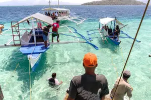 Tour image of Dumaguete Manjuyod Sandbar & Balinsasayao Twin Lakes Tour