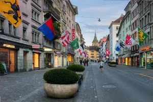 Tour image of 3 in 1: Zurich Walking Tour - Cruise on the Lake - Cable Car Ride to Felsenegg