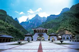 Tour image of Private 2-Day Tour Combo Package: Zhangjiajie Avatar and Tianmen Mountain