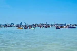 Tour image of 4-Hour Island/Sandbar Excursion with Captain