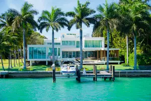 Tour image of Biscayne Bay Miami Skyline Boat Cruise