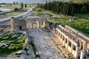 Tour image of Fethiye Pamukkale Hierapolis Day Tour w/ Meals & Hotel Pickup