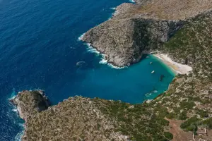 Tour image of Grama Bay Beaches and Caves Private Speedboat Tour