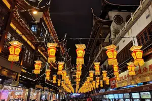 Tour image of Private Evening Tour: VIP Huangpu River Cruise and Shanghai Lights