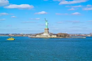 Tour image of Brooklyn Bridge, Statue of Liberty and Manhattan Tour