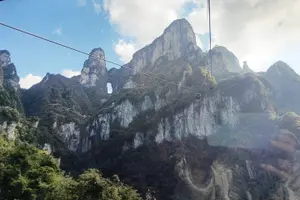 Tour image of Zhangjiajie Tianmen Mountain and Glass Skywalk Private Tour