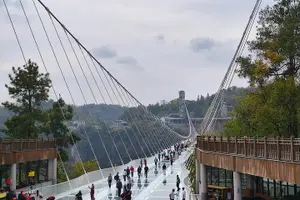 Tour image of 4-Day Private Zhangjiajie Tour: Avatar Mountains & Glass Bridge