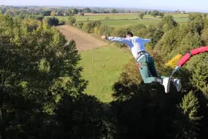Tour image of Bungee jump from the Viaduc de Pelussin (65 meters) near Lyon