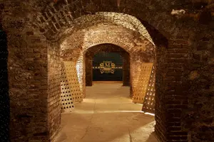 Tour image of Gourmet tour (1 tasting with sweet pairings)