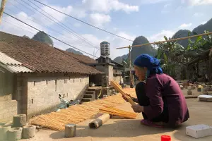 Tour image of Mount Angel Eye and Craft Villages Half Day Tour by Motorbike