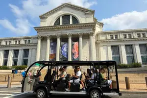Tour image of DC Day or Night Monuments & History Guided E-Cart Tour