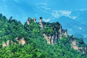 Tour image of Private Day Trip: Zhangjiajie National Forest Park And Tianzi Mountain