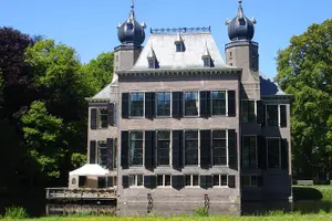 Tour image of Drive it yourself electric History and Castle GPS audio tour
