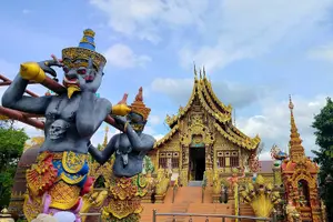 Tour image of White Temple, Blue and Red Temple Tour from Chiang Rai