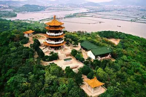 Tour image of Wuxi Private Day Tour with Lingshan Buddhist Scenic Spot and Taihu Yuantouzhu
