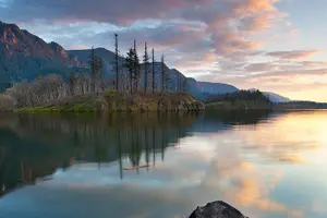 Tour image of Columbia Gorge Waterfalls & Wineries from Portland: All-Inclusive Afternoon Tour