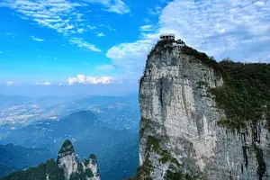 Tour image of 2-Day Private Tour to Mt.AVATAR & Glass Bridge & Mt.Tianmen