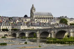 Tour image of Loire Valley Castles Day Trip from Paris with Complementary Wine