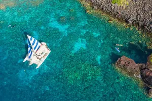 Tour image of Afternoon Sail & Snorkel to the Captain Cook Monument