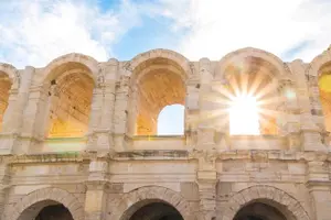 Tour image of Avignon, Les Baux, St Remy and Arles from MARSEILLE