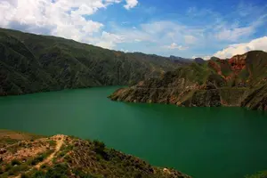 Tour image of Lanzhou Private Day Tour: Binglingsi Grottoes and Liujiaxia Gorge