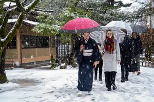 Tour image of Kenrokuen Tea Ceremony Experience in Kanazawa