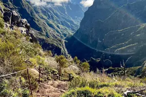 Tour image of Morning Transfer To Pico Do Arieiro, Hike To Pico Ruivo & Return From Teixeira