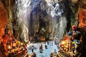 Tour image of Private transfer from Hue to Hoi An with fabulous stops