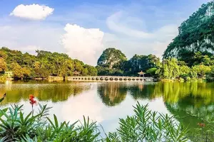 Tour image of Seven Star Crag and Dinghu Mountain private day tour from Guangzhou
