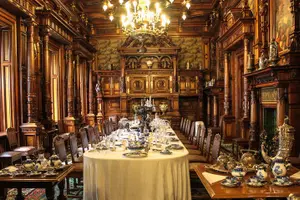 Tour image of Bear Sanctuary, Bran (Dracula) Castle, Peles Castle From Brasov