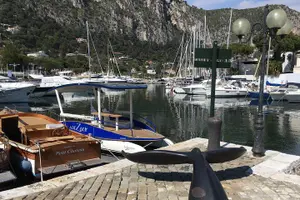 Tour image of Premium Tour on a Solar Powered Boat - Private Group