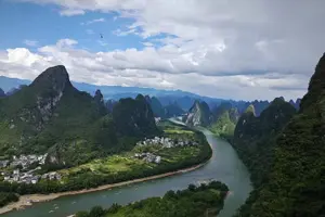Tour image of Guilin Highlights Tour: Li River to Yangshuo & Xianggong Hill