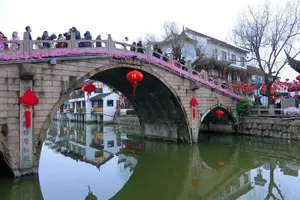 Tour image of 4-Hour Food Tour in Qibao Water Town from Shanghai by Subway