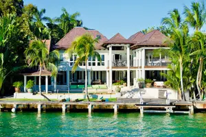 Tour image of Biscayne Bay Millionaire's Row Skyline Boat Tour