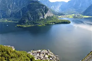 Tour image of Full-Day Minivan Tour From Salzburg to Hallstatt with 5 Fingers,Lakes&Mountains