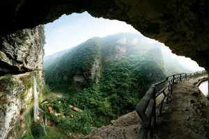 Tour image of Zhangjiajie Mini Group Day Tour: Glass Bridge & Tianmen Mountain
