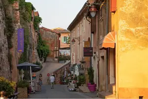 Tour image of Half Day Hilltop Villages of Luberon Tour from Avignon