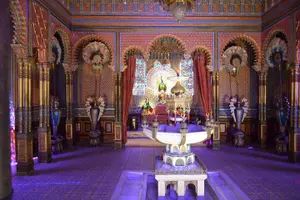 Tour image of Linderhof palace from Innsbruck, drive and guide