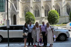 Tour image of JFK Airport Limo Pick-up With Extra One Hour NYC Limo Sightseeing Tour