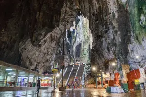 Tour image of Batu Caves & Malaysian Handicraft Tour: Pewter & Batik Experience