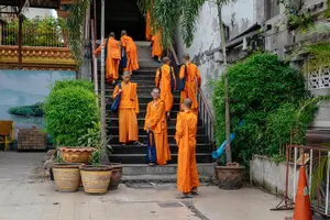 Tour image of Full Day Bangkok PRIVATE City Tour With Locals - Wat Trimit & Wat Pho tickets