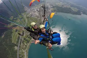Tour image of Tandem Paragliding Flight above Lake Geneva, near Montreux