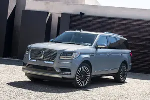 Tour image of Luxury Private VIP Tour by SUV: Best of NYC. Select 3 or 5 hours