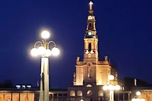 Tour image of City Tour procession of candles, Fatima night
